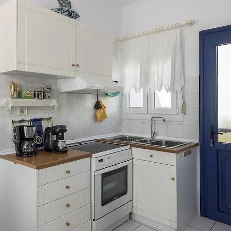 Limestone In Milos Holiday home