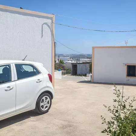 Limestone In Milos Holiday home Triovasalos